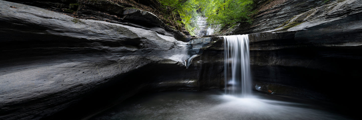 Plastic DRESS III - Fine Art Photography Print 40x60cm