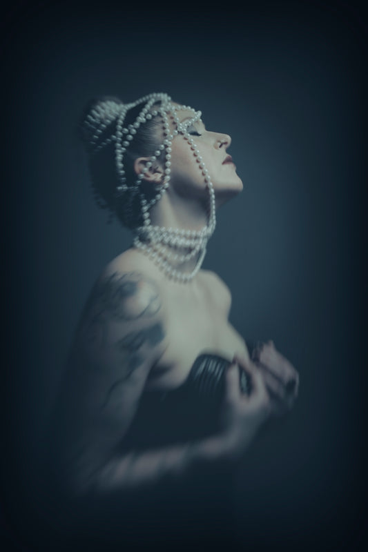 Devotion- Tirage Photographique sur Dibond + Caisse américaine