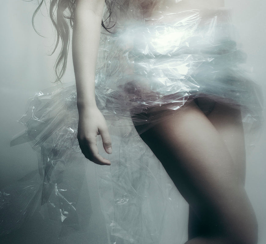 Plastic Dress II - Tirage Fine Art Photography 40x60cm